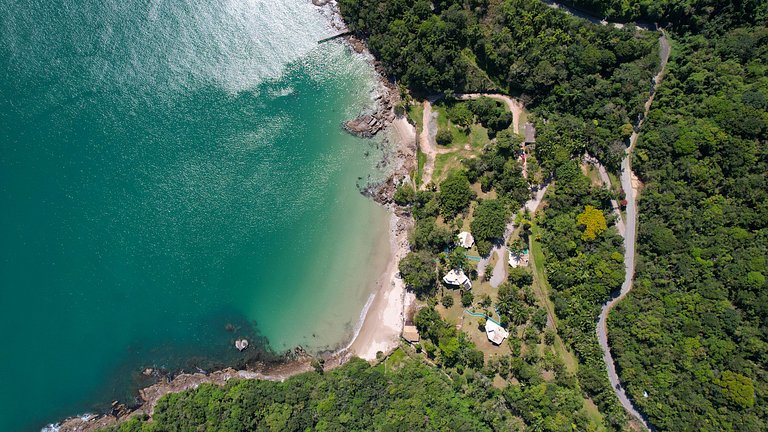BANGALÔ CASA DA PEDRA - EXCLUSIVIDADE, CONFORTO E PRIVACIDAD